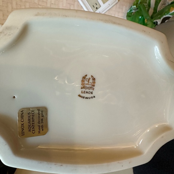 LENOX Aquarius Centerpiece Bowl Tabletop China 24K Gold Trim Vintage Collectible - Picture 10 of 10